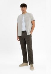 Letnie spodnie z lnem R-LEMAR. Spodnie materiałowe męskie Volcano, bez wzorów, ze lnu, klasyczne. Za 189.99 zł.