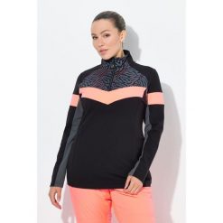 Damskie Koszulka funkcyjna dopasowana półgolf długi rękaw z recyklingu. Czarne bluzki sportowe damskie Ulla Popken, plus size, z elastanu, bez kołnierzyka, bez ramiączek. Za 279.99 zł.