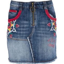 Desigual spódnica damska Zita, 32, niebieska. Niebieskie spódniczki damskie Desigual, bez wzorów, z jeansu. W wyprzedaży za 277.00 zł.