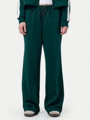 Noisy May Spodnie materiałowe Jenna 27031526 Zielony Relaxed Fit. Zielone spodnie materiałowe damskie Noisy may, bez wzorów, z materiału. Za 129.99 zł.