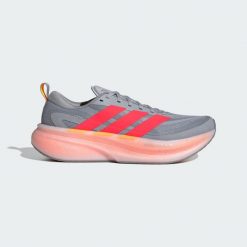 BUTY DO BIEGANIA SUPERNOVA GLIDE M. Białe obuwie do biegania damskie Adidas. Za 569.00 zł.