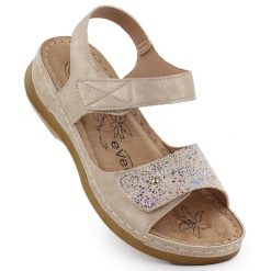 Sandały damskie na rzepy beżowe eVento 8988. Brązowe sandały damskie Evento, bez wzorów, ze skóry ekologicznej, bez obcasa. Za 129.99 zł.