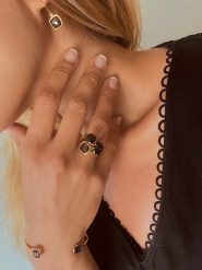 Les Petites Précieuses Pozłacany pierścionek z kwarcem rozmiar: 58. Brązowe pierścionki damskie Les Petites Précieuses, z kwarcem, pozłacane. Za 126.99 zł.