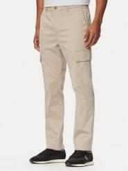 Calvin Klein Spodnie cargo LV04LC619G Beżowy Slim Fit. Brązowe spodnie materiałowe męskie CALVIN KLEIN, bez wzorów, z bawełny. Za 409.99 zł.