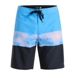 Spodenki boardshort dla Mężczyzn EVERYDAY STRAIGHT 20" Niebieski. Niebieskie szorty męskie Quiksilver, bez wzorów, z materiału. Za 229.99 zł.