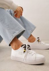 Białe Niskie Trampki z Podwójnymi Sznurówkami na Tłoczonej Platformie Astedella. Białe trampki i tenisówki damskie Renee, bez wzorów, z jeansu. Za 99.99 zł.
