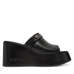 Klapki G-Star Raw. Czarne klapki damskie G-Star Raw, bez wzorów, bez obcasa. Za 399.99 zł.