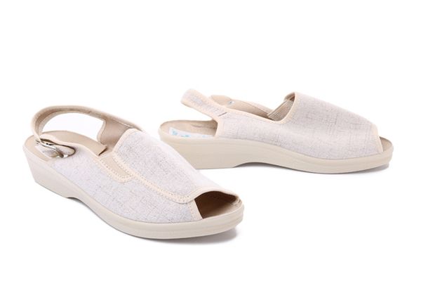 ADANEX 8947 BIK3ED beżowy, sandały damskie. Brązowe sandały damskie Adanex, bez wzorów, bez obcasa. Za 98.99 zł.