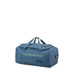 Torba podróżna American Tourister Duffle M. Niebieskie torebki klasyczne damskie AMERICAN TOURISTER, bez wzorów, bez dodatków. Za 359.99 zł.