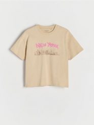 Bawełniany T-shirt z haftem - beżowy. Brązowe koszulki dziewczęce Reserved, bez wzorów, z bawełny, bez ramiączek. W wyprzedaży za 17.99 zł.