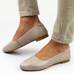 Szare skórzane baleriny damskie T.Sokolski 431. Szare baleriny damskie Sokolski, bez wzorów, ze skóry, bez obcasa, na obcasie. Za 259.00 zł.