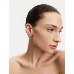 Kolczyki Guess. Szare kolczyki damskie Guess, srebrne. Za 139.99 zł.