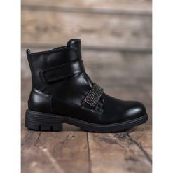 Evento czarne Workery Z Kryształkami. Czarne botki damskie Evento, ze skóry ekologicznej, bez obcasa, bez zapięcia. W wyprzedaży za 99.00 zł.