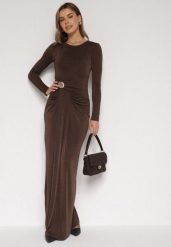 Brązowa Taliowana Sukienka o Eleganckim Kroju z Marszczeniem i Aplikacją Sewedina. Brązowe sukienki damskie Born2be, na imprezę, s, z aplikacjami, z futra, eleganckie, bez kołnierzyka, bez ramiączek, maxi, dopasowane. Za 139.99 zł.