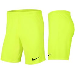 Spodenki piłkarskie męskie Nike Dry Park III treningowe szybkoschnące Dri Fit. Białe szorty męskie Nike, bez kołnierzyka. Za 71.44 zł.