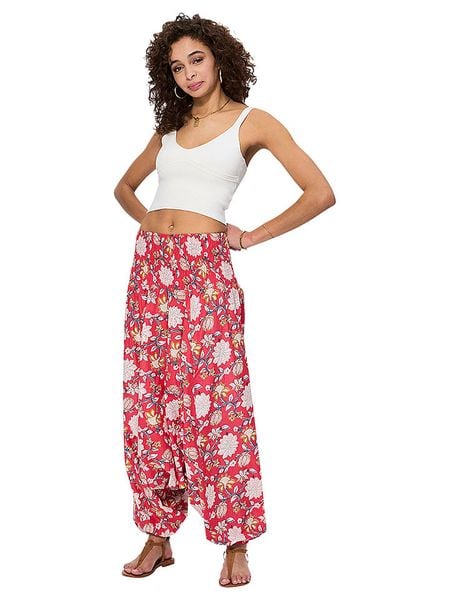 Aller Simplement Spodnie w kolorze czerwonym rozmiar: 34-40. Czerwone spodnie materiałowe damskie Aller Simplement, bez wzorów, z bawełny, klasyczne, z podwyższonym stanem. Za 56.99 zł.