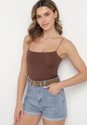 Brązowy Klasyczny Top z Wiskozą Soparisse. Brązowe topy damskie Born2be, l, bez wzorów, z jeansu, bez kołnierzyka. Za 39.99 zł.