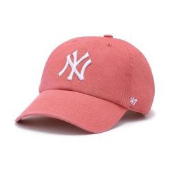 New York Yankees Clean Up Lifestyle Czapka baseballowa - Regulowana - Island Red. Czerwone czapki męskie 47 Brand, bez wzorów, z bawełny. Za 159.62 zł.