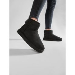 Śniegowce Ugg. Czarne śniegowce damskie Ugg. Za 849.99 zł.