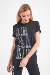 T-shirt damski ARMANI EXCHANGE. T-shirty damskie Armani Exchange, xs, bez wzorów, bez kołnierzyka. W wyprzedaży za 231.20 zł.