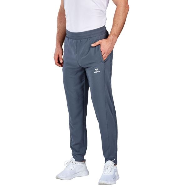 Spodnie do biegania Erima Change. Szare szorty męskie Erima, bez wzorów, sportowe. Za 207.00 zł.