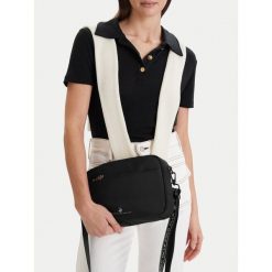 Torebka Beverly Hills Polo Club. Czarne torebki klasyczne damskie Beverly Hills Polo Club, bez wzorów, bez dodatków. Za 129.99 zł.