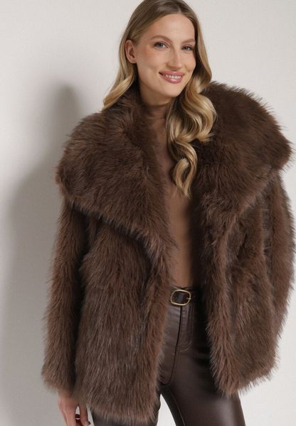 Brązowa Kurtka Futerko o Dwurzędowym Kroju Oversize Nevisa. Brązowe kurtki damskie Born2be, l, bez wzorów, z futra, bez kaptura. Za 249.99 zł.