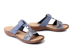 RIEKER 608K2-12 blue, klapki damskie. Niebieskie klapki damskie Rieker, bez wzorów, bez obcasa. Za 299.90 zł.