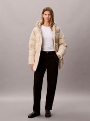 Calvin Klein Jeans kurtka funkcjonalna Kobiety beżowy, M. Brązowe kurtki damskie Calvin Klein Jeans, m, bez wzorów, z jeansu, bez kaptura. Za 599.95 zł.