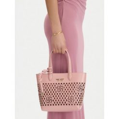 Torebka Nine West. Czerwone torebki klasyczne damskie Nine West, bez wzorów, bez dodatków. Za 249.99 zł.