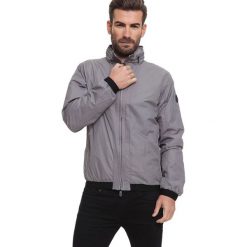 Kurtka w kolorze jasnoszarym. Szare kurtki męskie Lonsdale, Kangol, Crosshatch, l, bez wzorów, bez kaptura. W wyprzedaży za 159.95 zł.