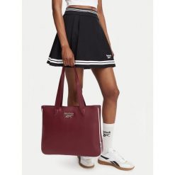 Torebka Reebok. Czerwone torebki klasyczne damskie Reebok, bez wzorów, bez dodatków. Za 149.99 zł.