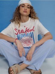 Pleciona bransoletka z zawieszką w kształcie serca - czerwony. Czerwone bransoletki damskie Sinsay. Za 12.99 zł.