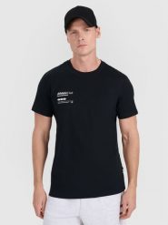 4F T-shirt regular z nadrukiem męski - czarny L. Czarne t-shirty męskie 4f, l, bez wzorów, z bawełny, bez kołnierzyka. Za 59.99 zł.