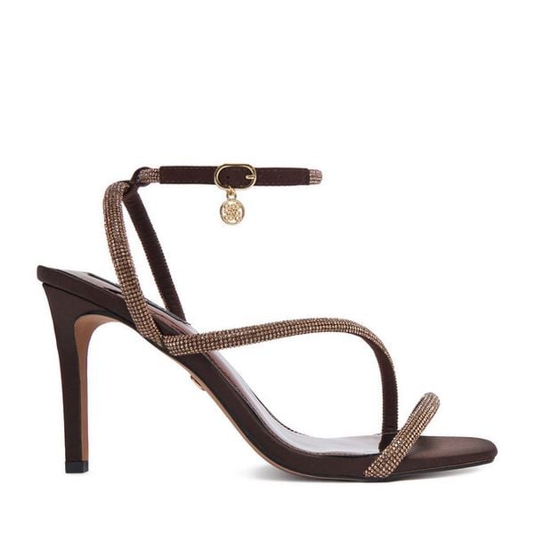 Sandały Nine West. Brązowe sandały damskie Nine West, bez wzorów, bez obcasa, na szpilce. Za 249.99 zł.
