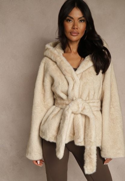 Beżowa Futerkowa Kurtka z Kapturem i Wiązanym Paskiem Zetele. Brązowe kurtki damskie Renee, l, bez wzorów, z jeansu, z kapturem. Za 229.99 zł.