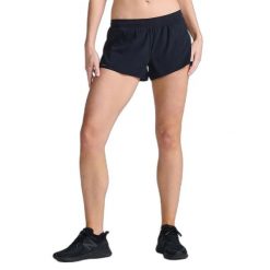 Szorty damskie 2XU Light Speed 3". Białe szorty damskie 2XU, bez wzorów, z tkaniny. Za 197.00 zł.