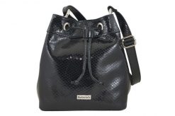 Damska torebka skórzana lakierowana - Czarna. Czarne torebki klasyczne damskie Barberinis, bez wzorów, z lakierowanej skóry, małe, lakierowane, bez dodatków. Za 241.99 zł.