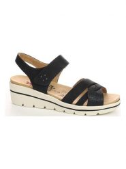 Relife Sandały w kolorze czarnym na koturnie rozmiar: 41. Czarne sandały damskie Relife, bez wzorów, bez obcasa, na koturnie. Za 141.45 zł.