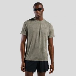 Koszulka męska Odlo ZEROWEIGHT ENGINEERED CHILL-TEC T-shirt crew neck s/s. Zielone t-shirty męskie Odlo, m, bez wzorów, bez kołnierzyka. Za 299.99 zł.
