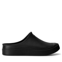 Klapki Hunter. Czarne klapki damskie Hunter, bez wzorów, bez obcasa. Za 249.99 zł.