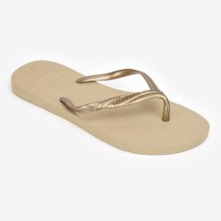 Japonki damskie Havaianas Fantasia. Brązowe klapki damskie Havaianas, bez wzorów, z kauczuku, bez obcasa. W wyprzedaży za 59.99 zł.