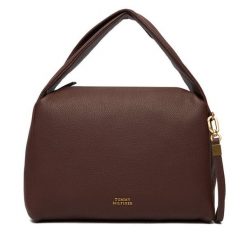 Torebka Tommy Hilfiger. Brązowe torebki klasyczne damskie Tommy Hilfiger, bez wzorów, bez dodatków. Za 849.99 zł.