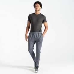Męskie spodnie sportowe Sprinted. Czarne spodnie sportowe męskie Dare 2b, z dresówki. W wyprzedaży za 159.99 zł.