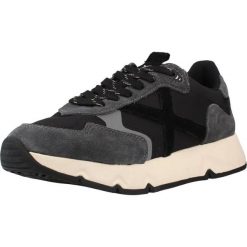 Buty MUNICH SPORT MAMBA 11 Czarny. Czarne obuwie trekkingowe damskie munich, na fitness i siłownię. Za 282.99 zł.