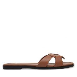 Klapki LOVE MOSCHINO. Brązowe klapki damskie Love Moschino, bez wzorów, bez obcasa. Za 689.99 zł.