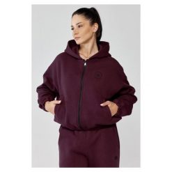 Damska bluza sportowa oversize Rough Radical Trip Hoodie Zip. Czerwone bluzy bez kaptura damskie ROUGH RADICAL, bez wzorów, bez ramiączek, bez kaptura. W wyprzedaży za 169.99 zł.