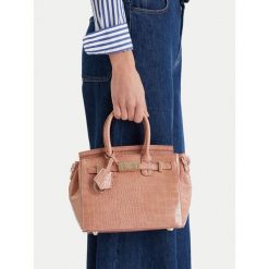 Torebka Nine West. Czerwone torebki klasyczne damskie Nine West, bez wzorów, bez dodatków. Za 199.99 zł.