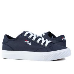 Buty męskie trampki Fila POINTER CLASSIC. Niebieskie trampki i tenisówki męskie Fila, bez wzorów, bez zapięcia. Za 129.00 zł.