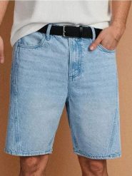 Szorty jeansowe loose - niebieski. Niebieskie szorty męskie Sinsay, z jeansu, bez kołnierzyka. Za 59.99 zł.